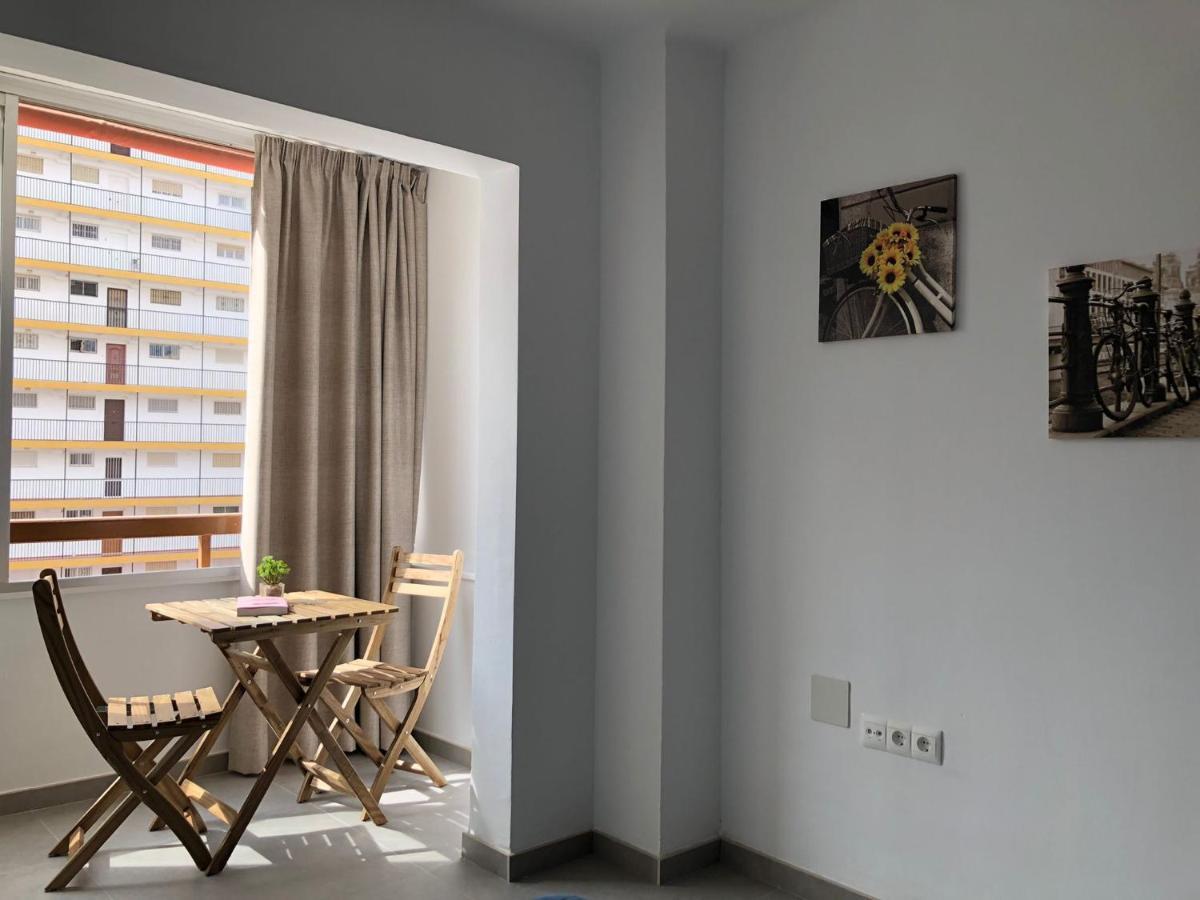 Апартаменти Estudio Estrella Del Mar Торре-дель-Мар Екстер'єр фото